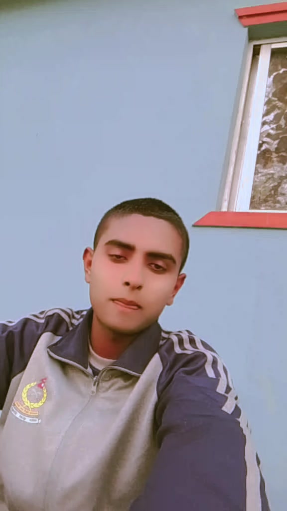 @👉⚔️: LAHURE BOY🇳🇵👈