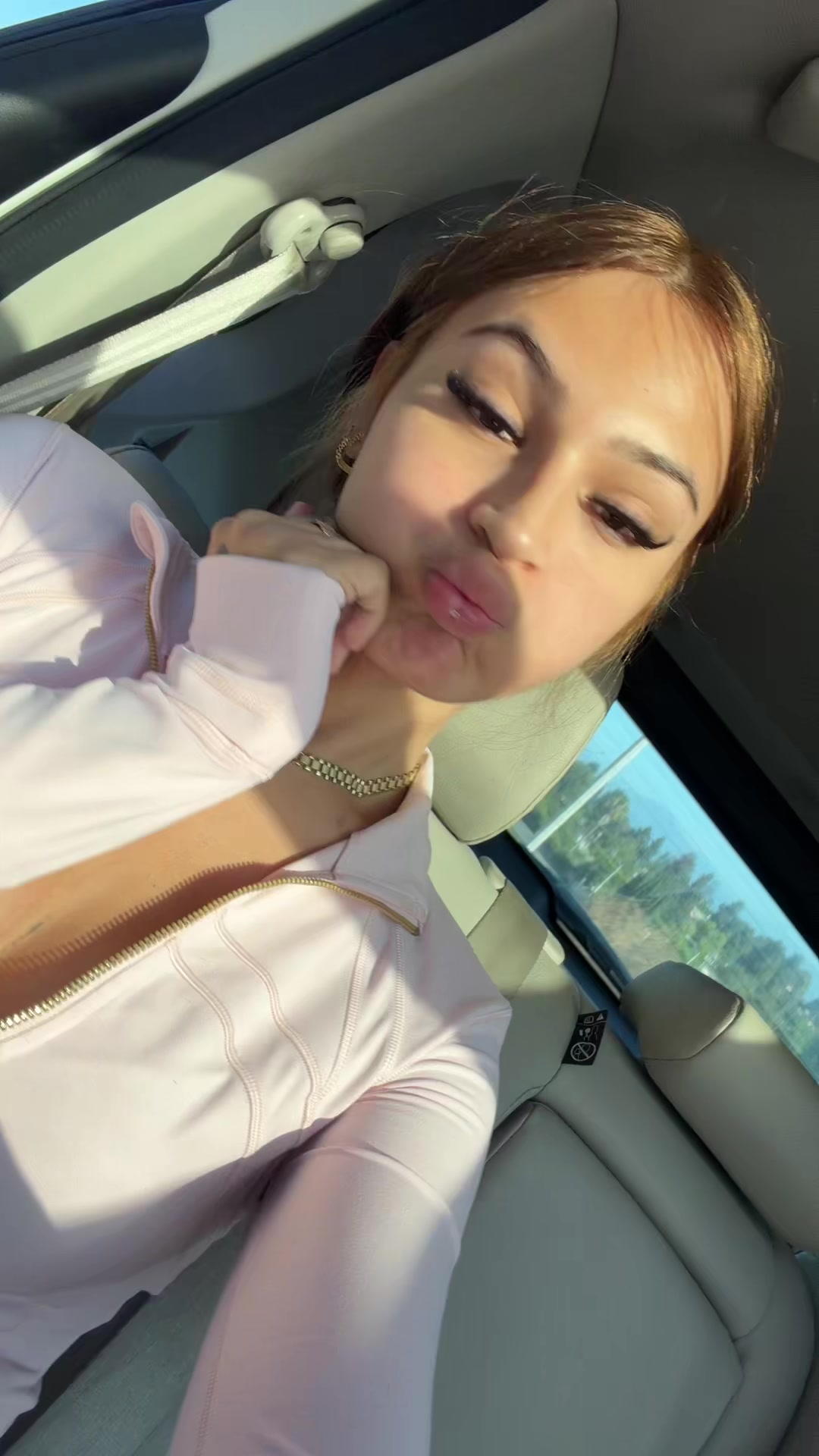 @therealplugswife