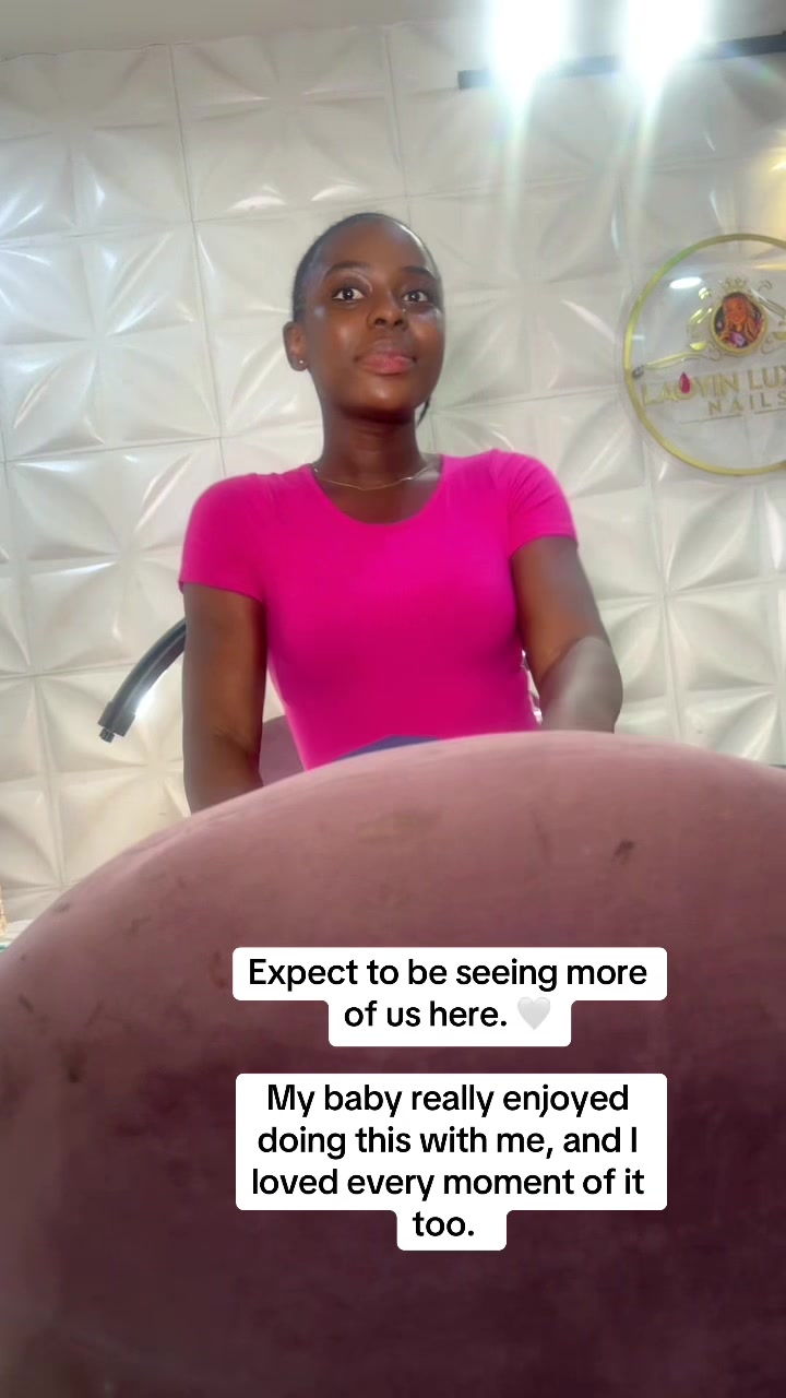 @NAIL TECHNICIAN IN IBADAN