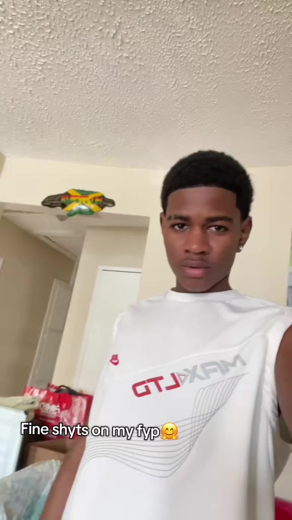 @Fineshyts of🇯🇲