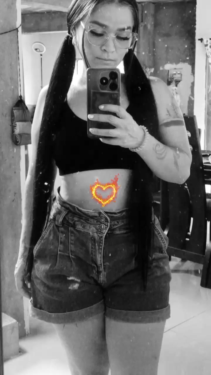 @Melanye Marín💙