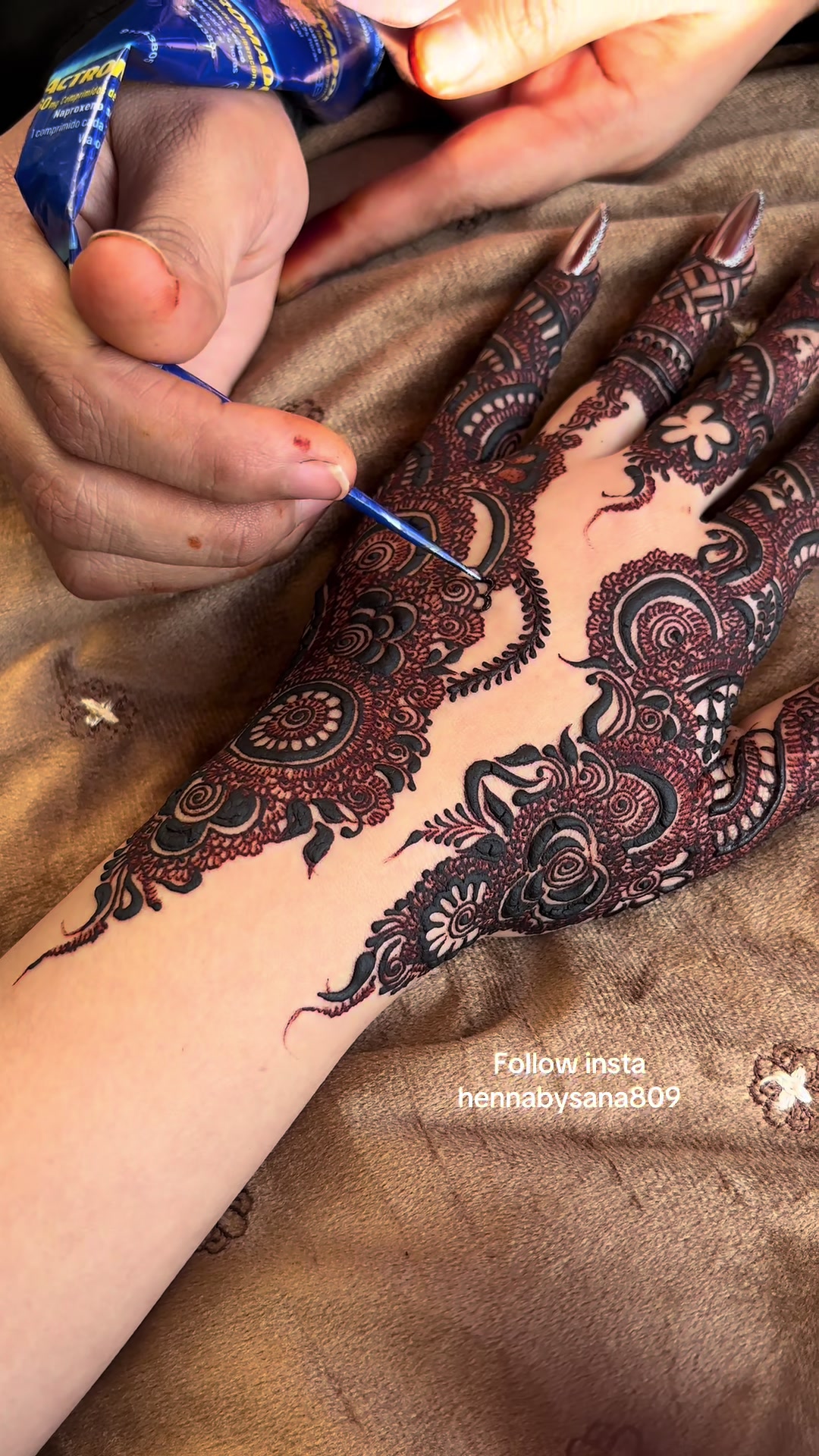 @henna by sana 809