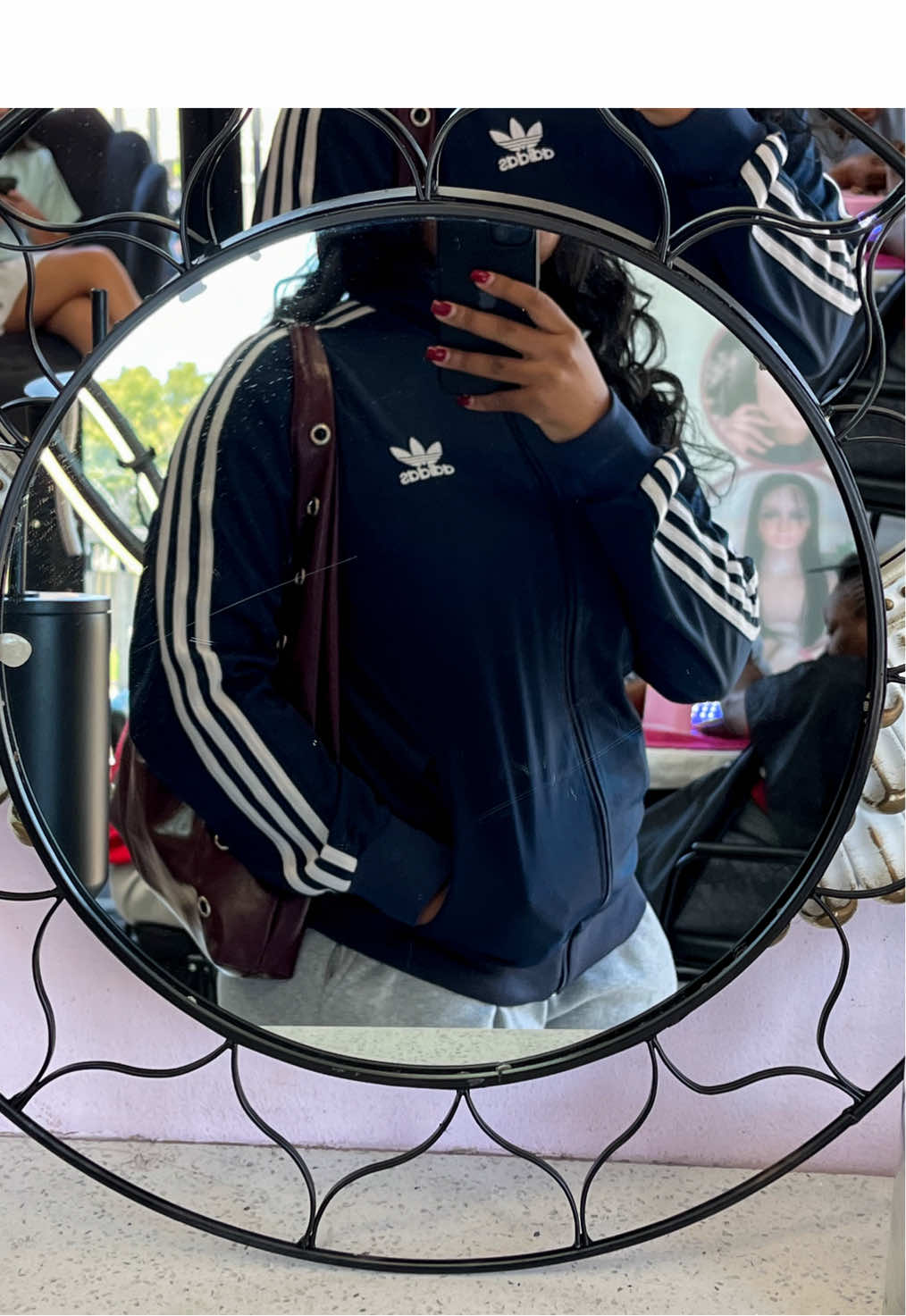 @Your Mami.🖤