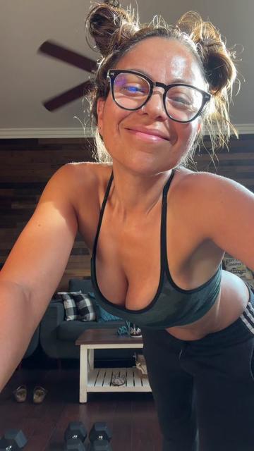 @Mewi619