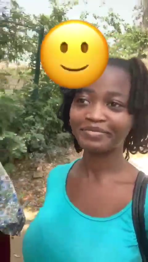 @Girl_on_locs