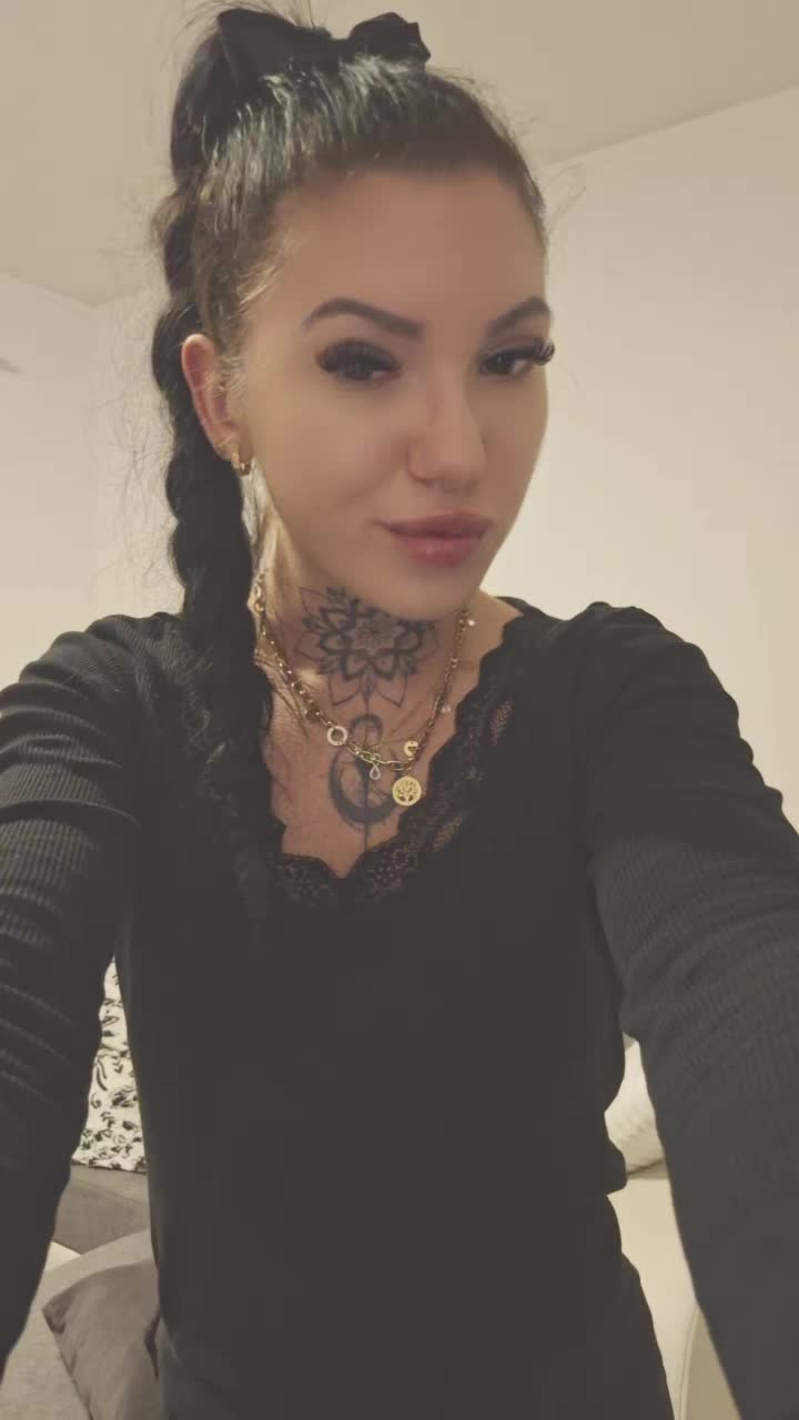@Karolina Strehlau566