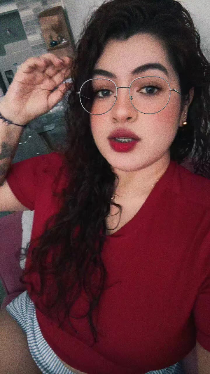 @Anyi Chaves 💜💄💋🇨🇴