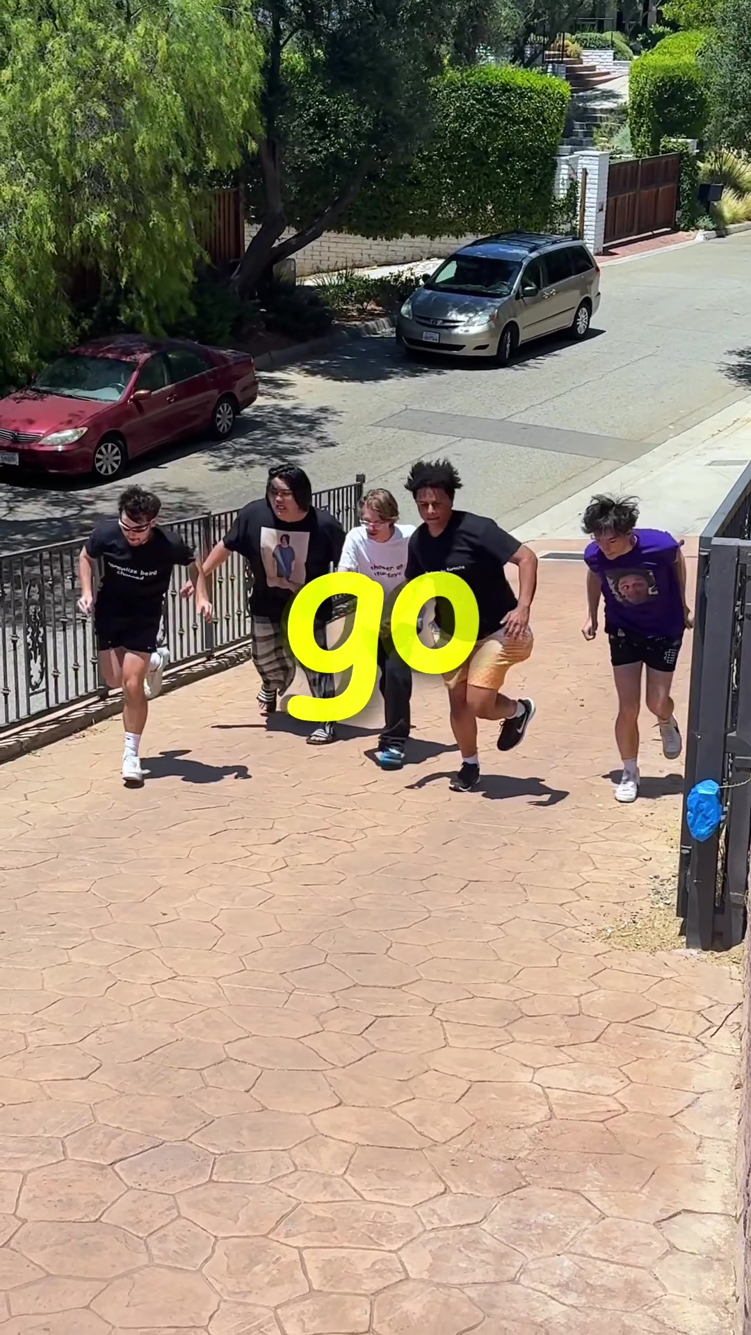 @YeSquad