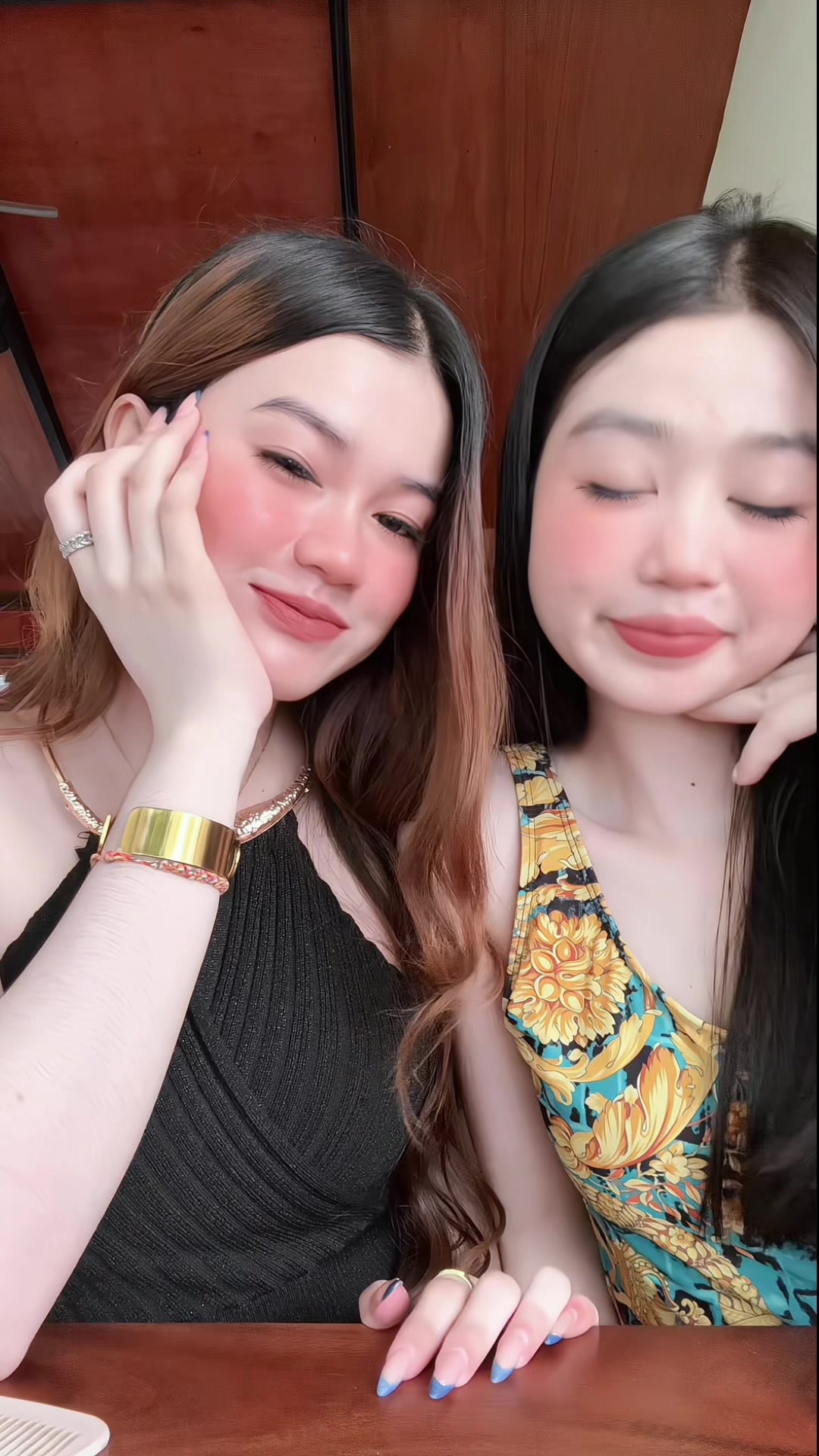 @Slyta