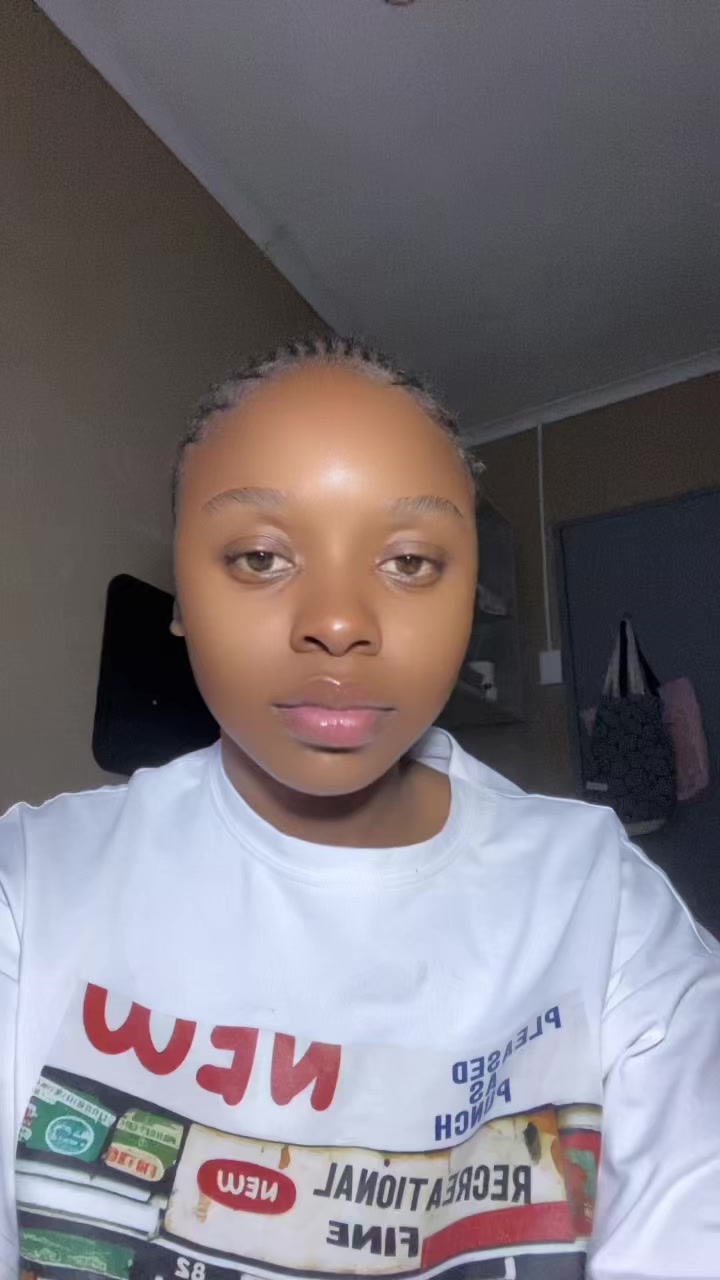 @khumeshna Nxumalo