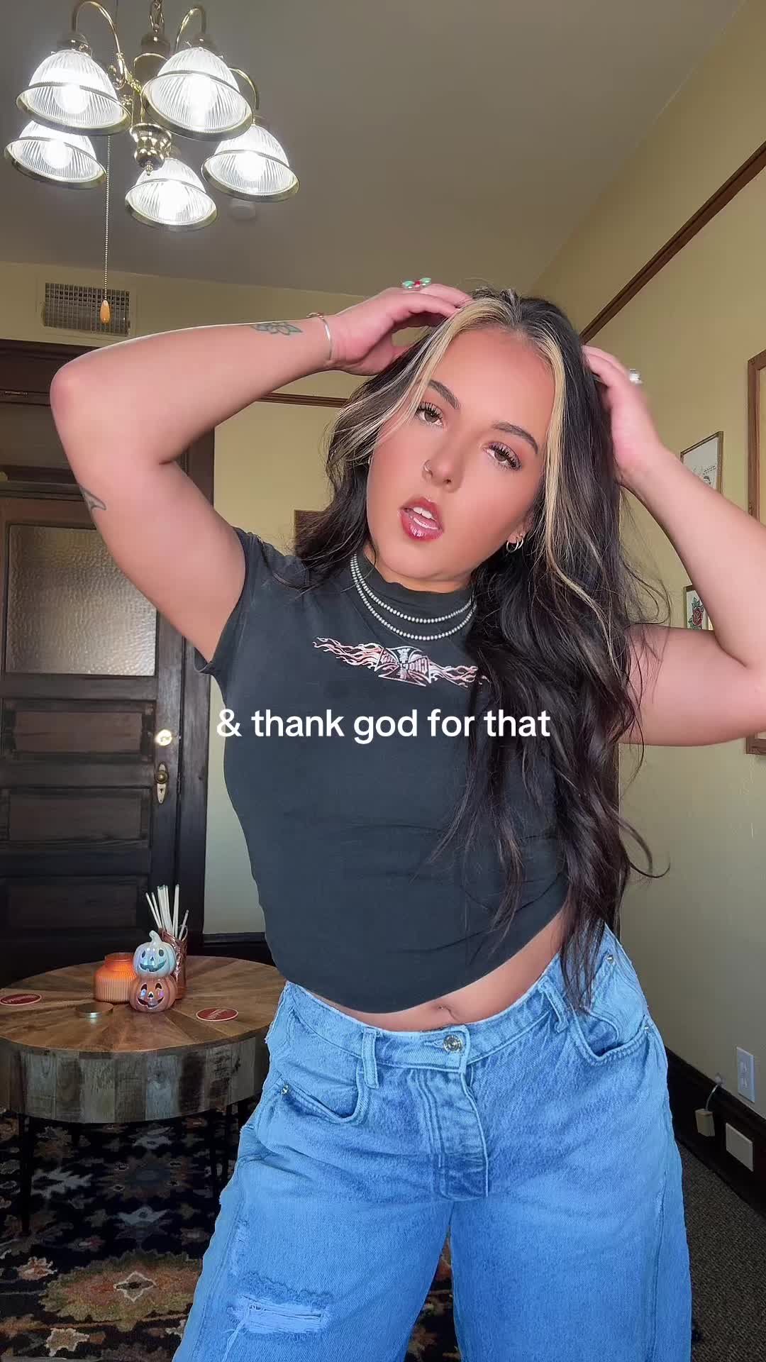 @pikivids_