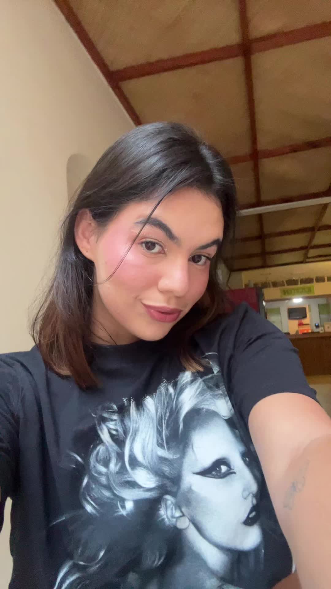 @Lara