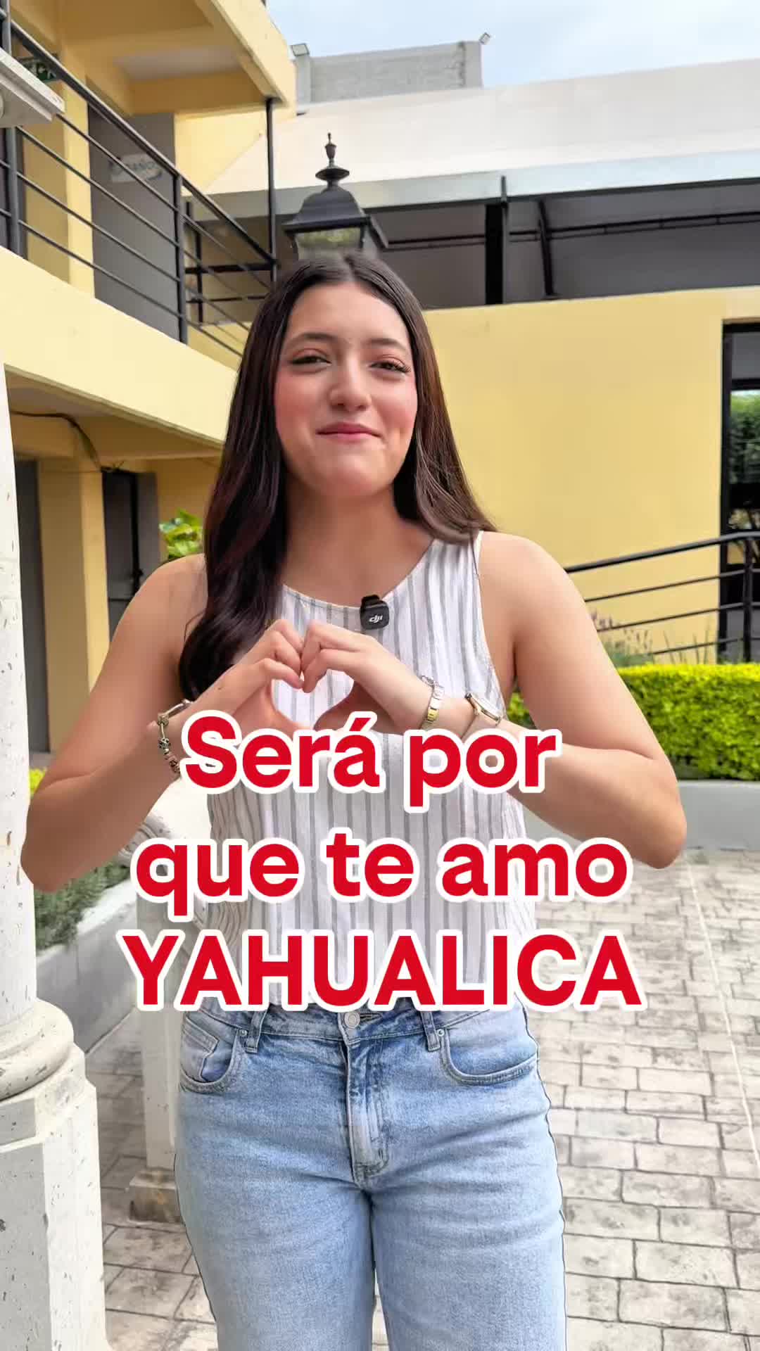@Universidad De Yahualica
