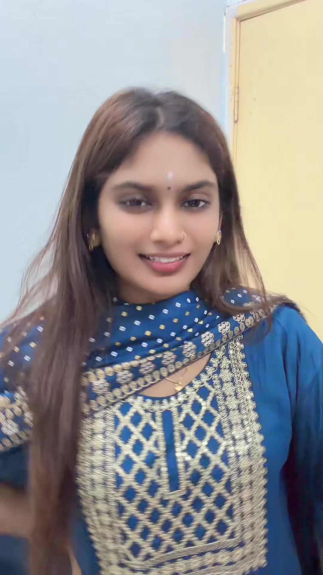 @Thivya 🤍