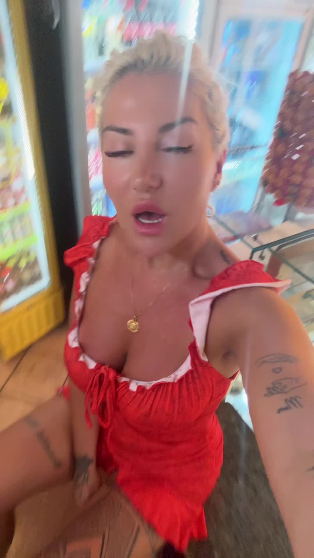 @Ela _entela