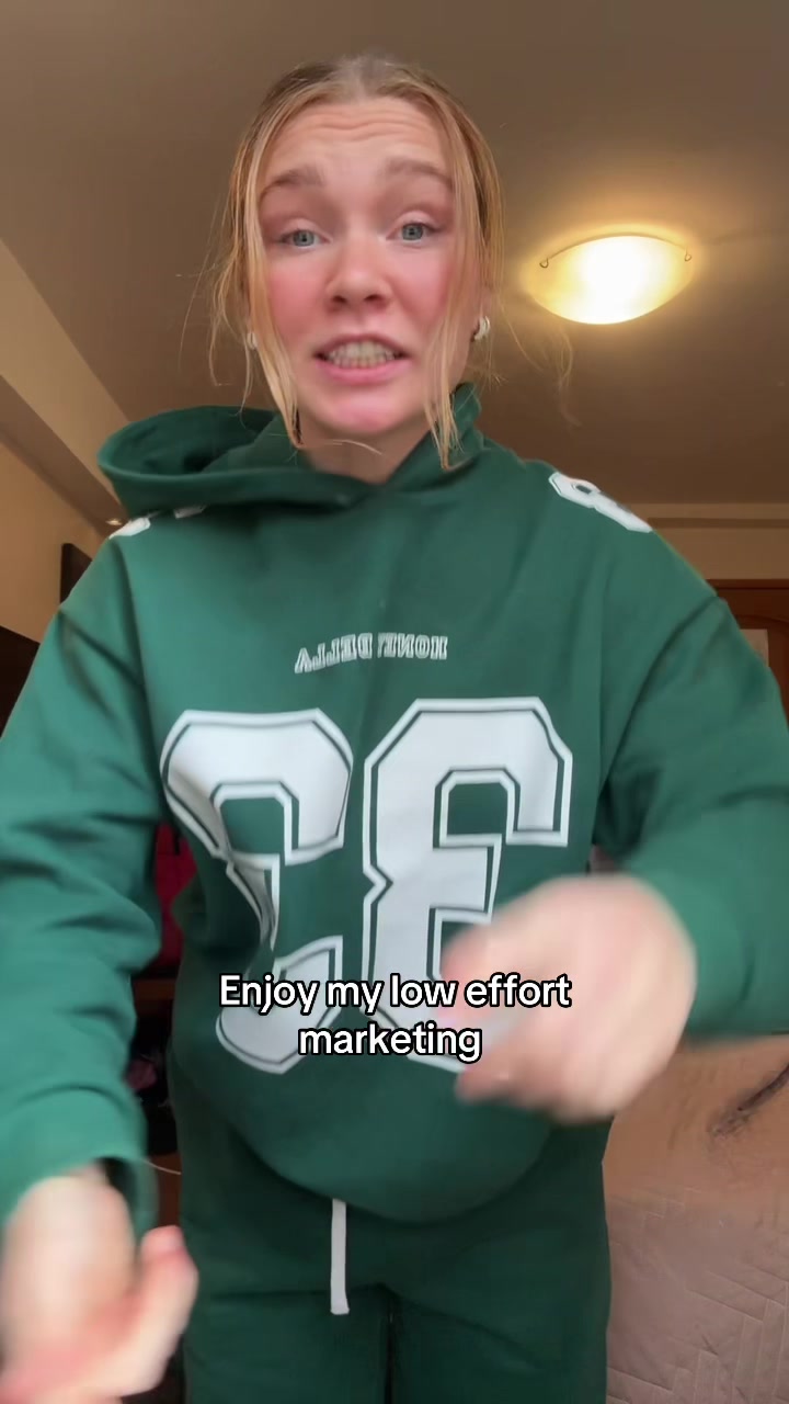 @Cassidy Gray🇨🇦