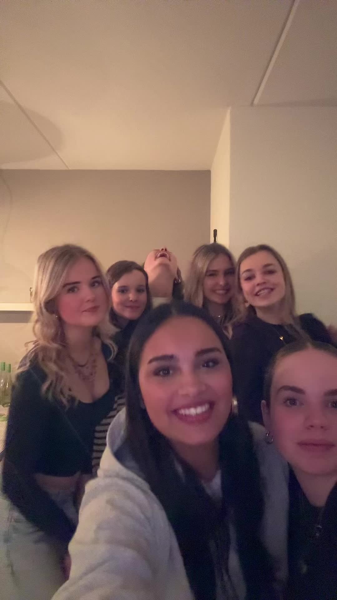 @𝐍𝐎𝐀 𝐁𝐔𝐈𝐍𝐈𝐍𝐆