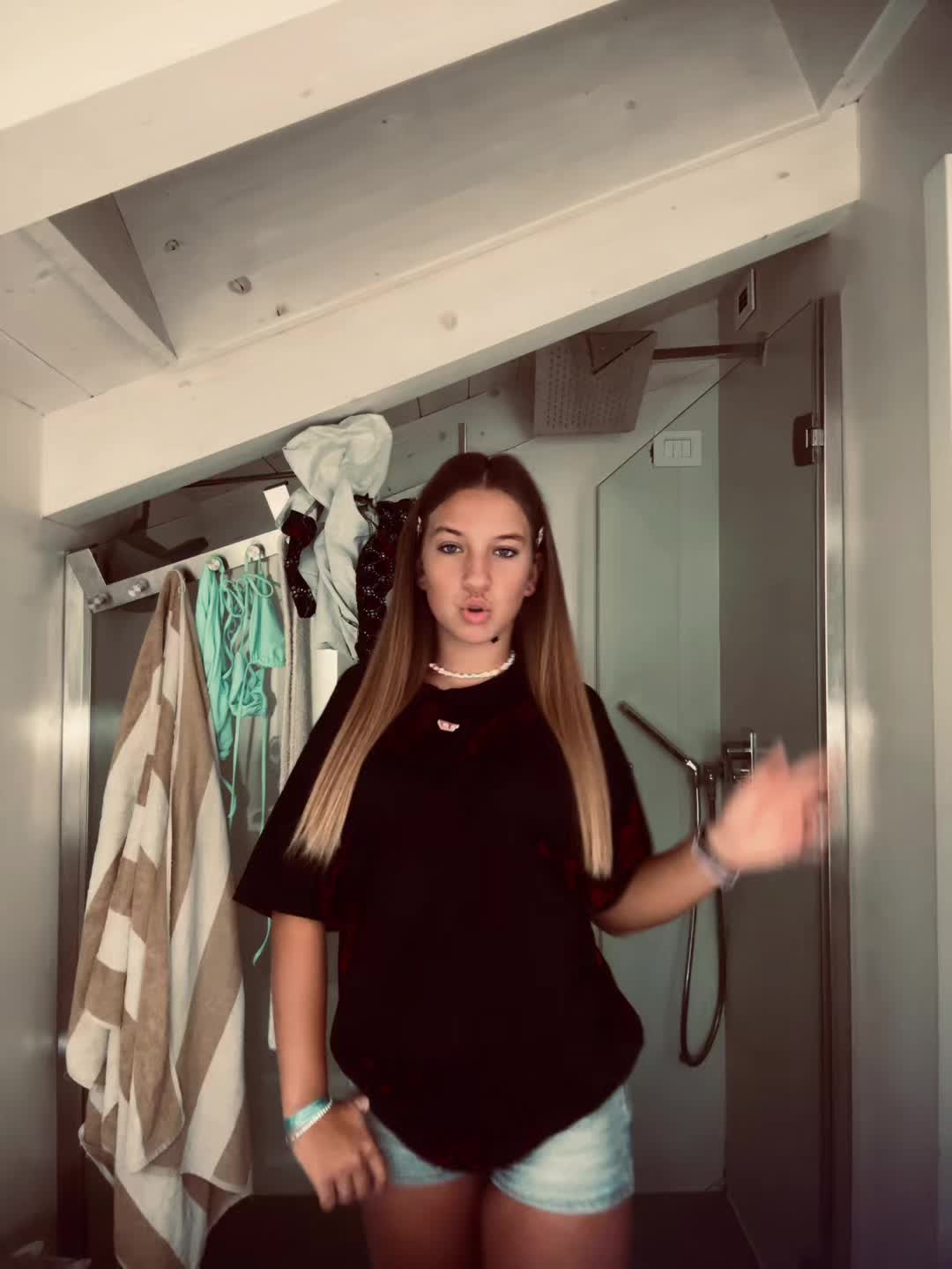 @𝟓𝟓𝟓🌟