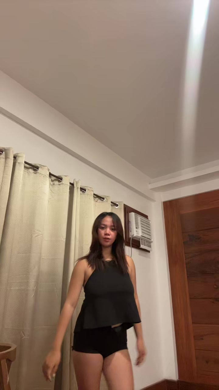 @Mikaellaperez