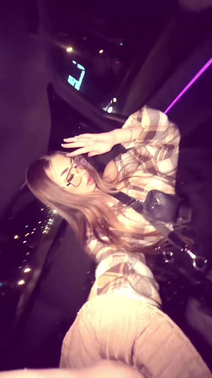@elvina_27