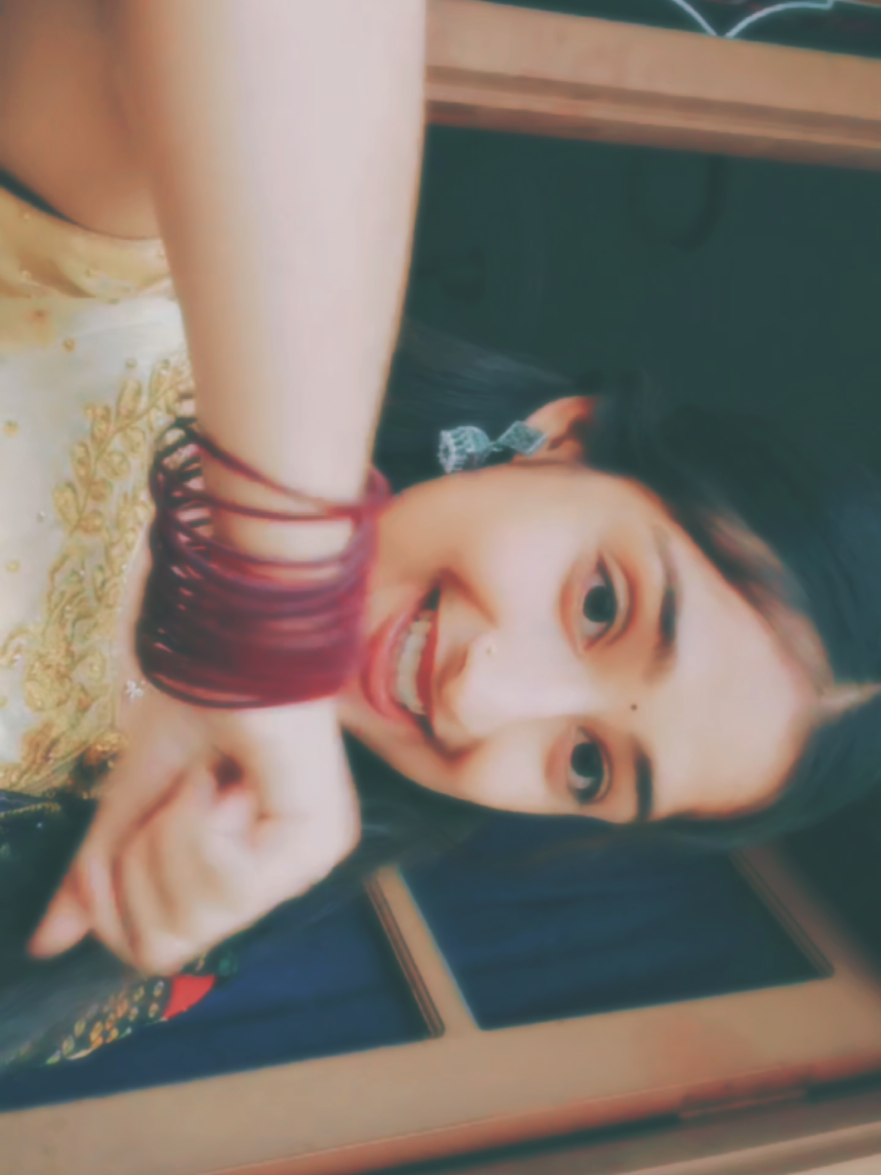 @आयु JHA✨🕊️