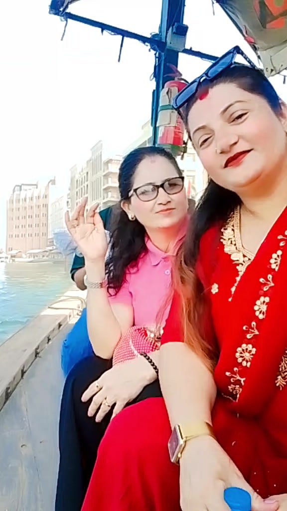 @SARITA👩❤️💋👩🫂🇳🇵🇦🇪🎌