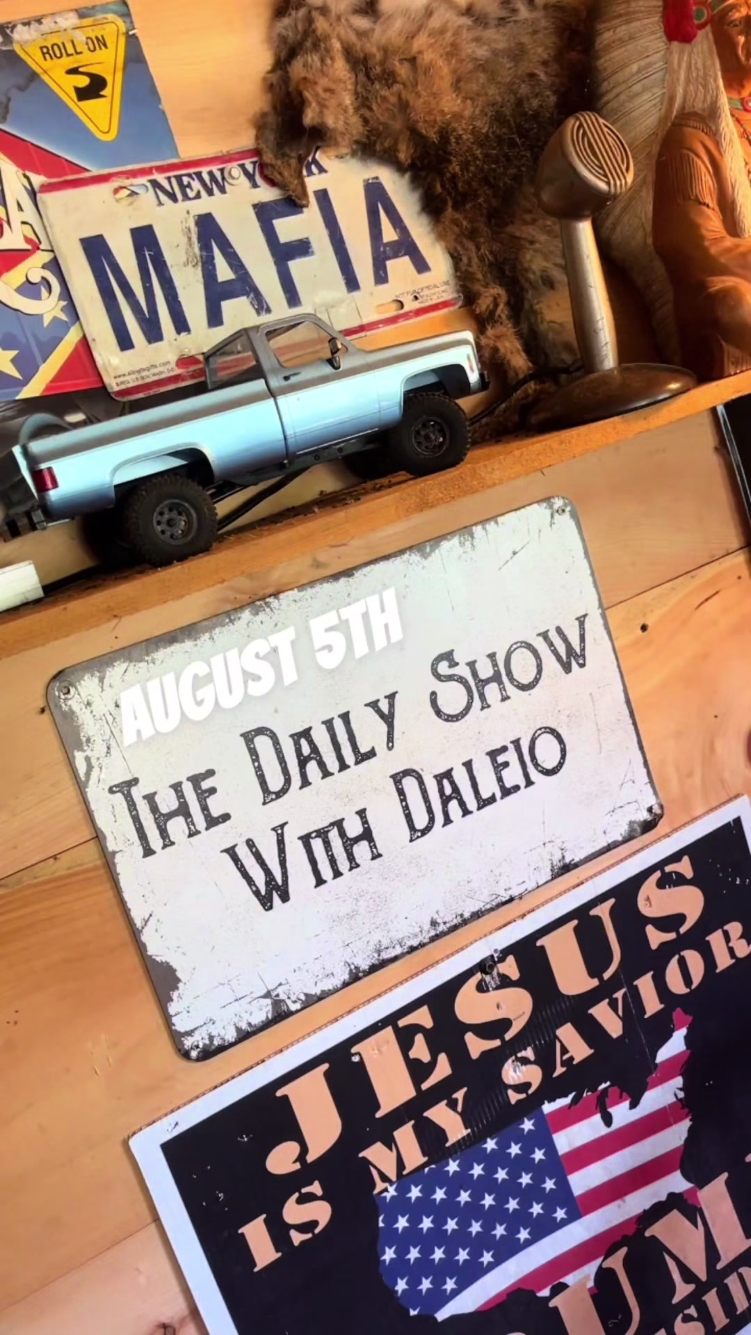 @The daily show with Daleio