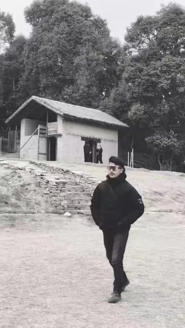 @सुजन तुम्बाहाङ्फे लिम्बु 🖤