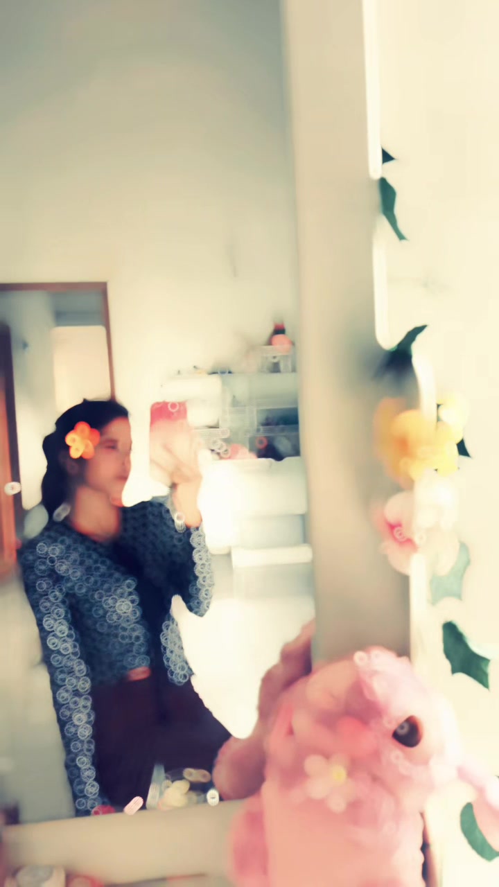 @Deww_ni 🍓💐
