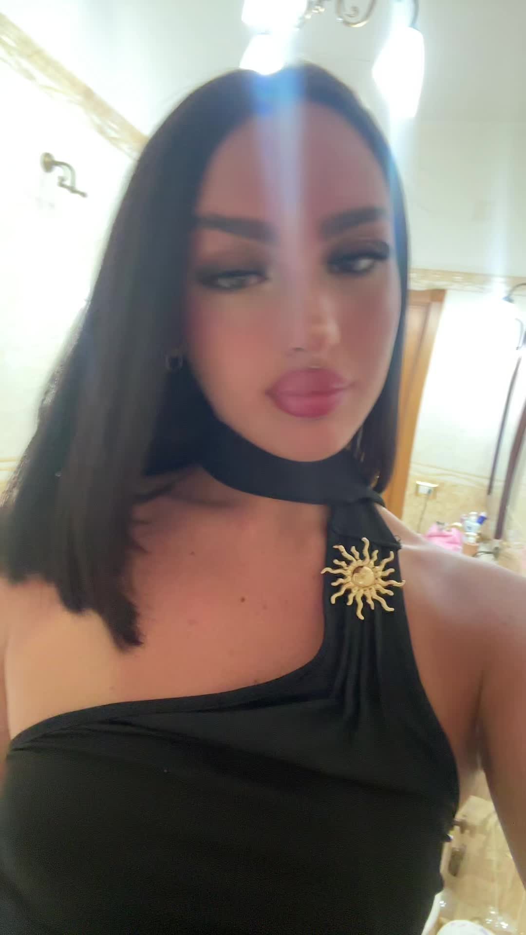 @𝒜𝓁𝑒𝓈𝓈𝒾𝒶✩🌸