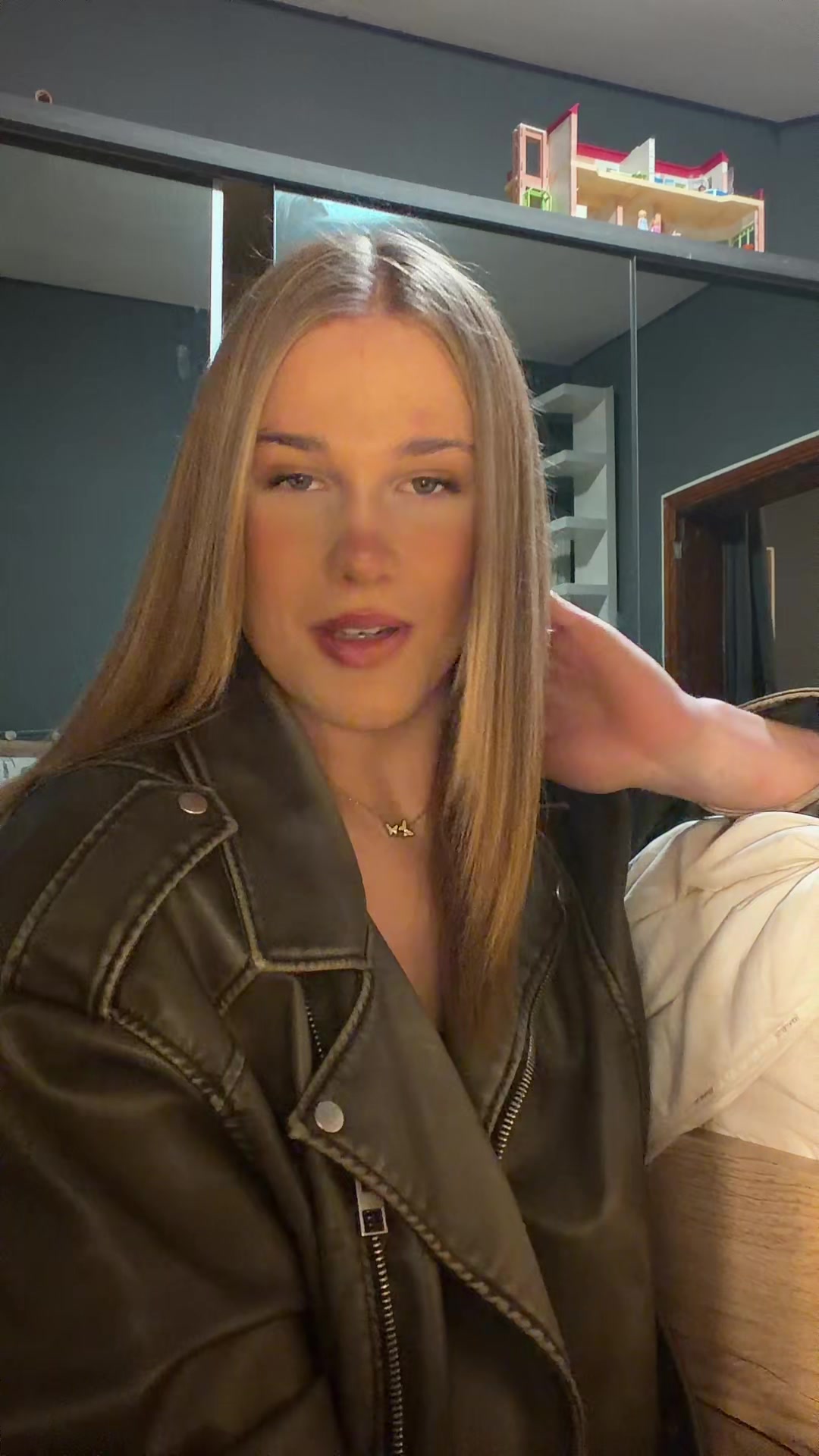 @ᥫ᭡ 𝓔𝓶𝓶𝓪 ᥫ᭡