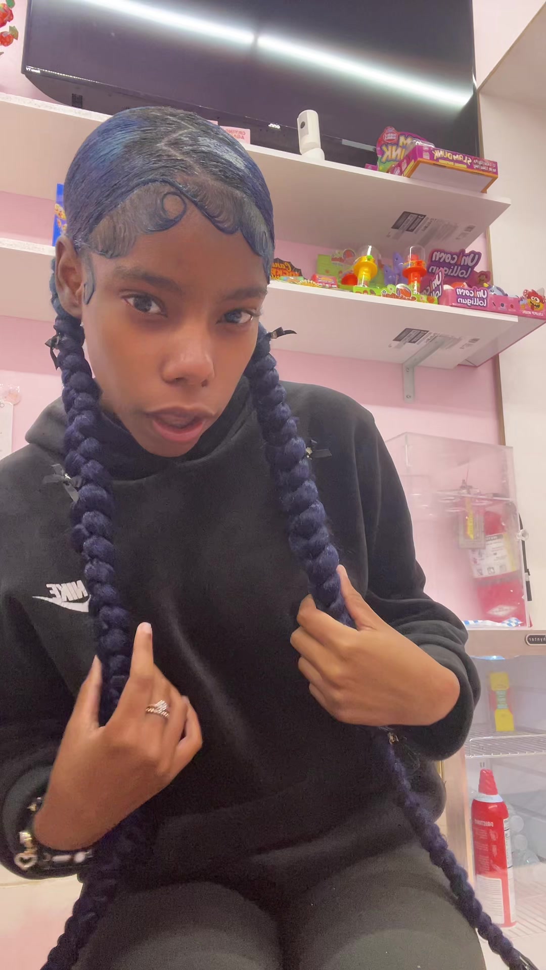 @Daniii👾