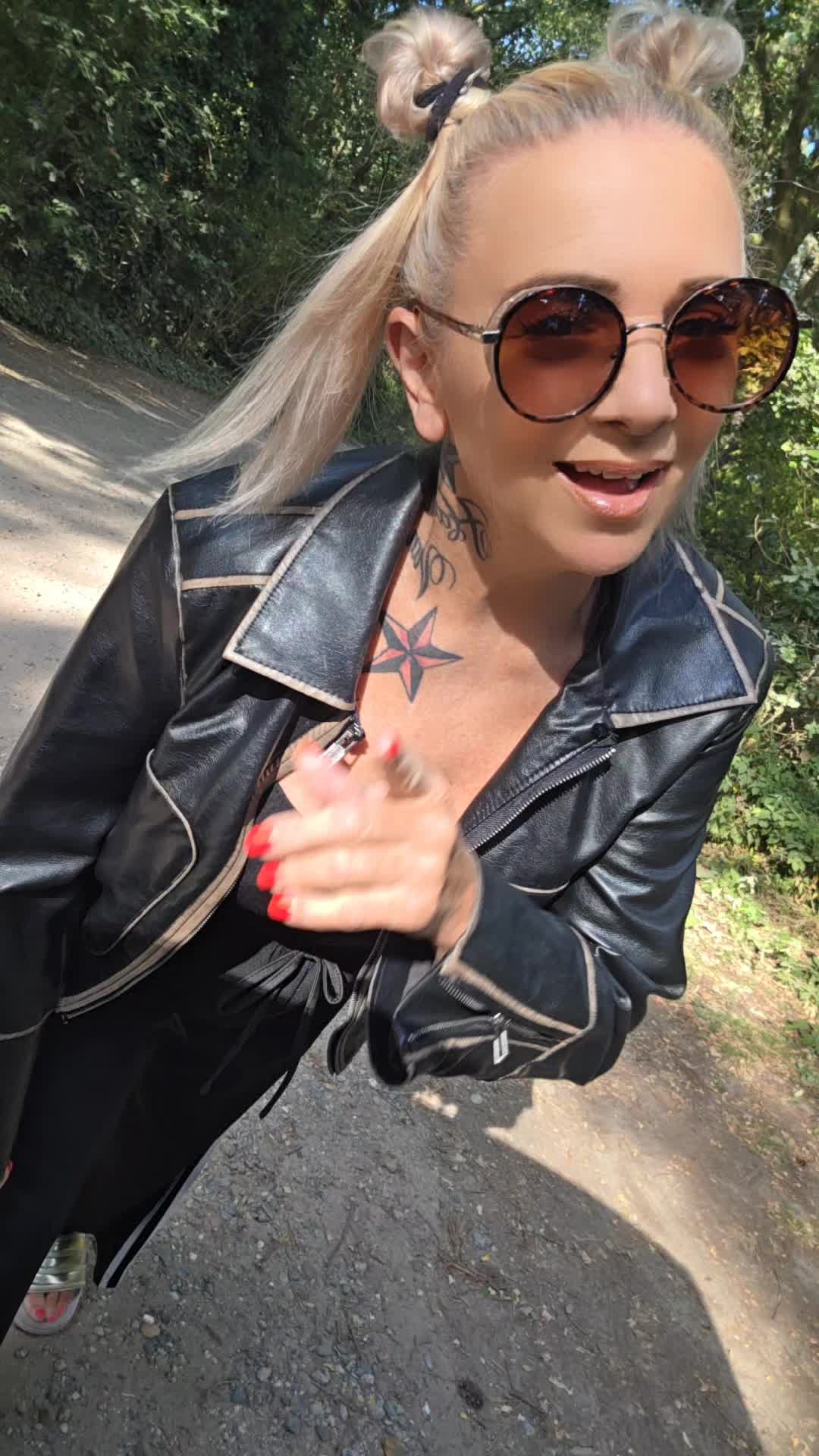 @Anneshartje