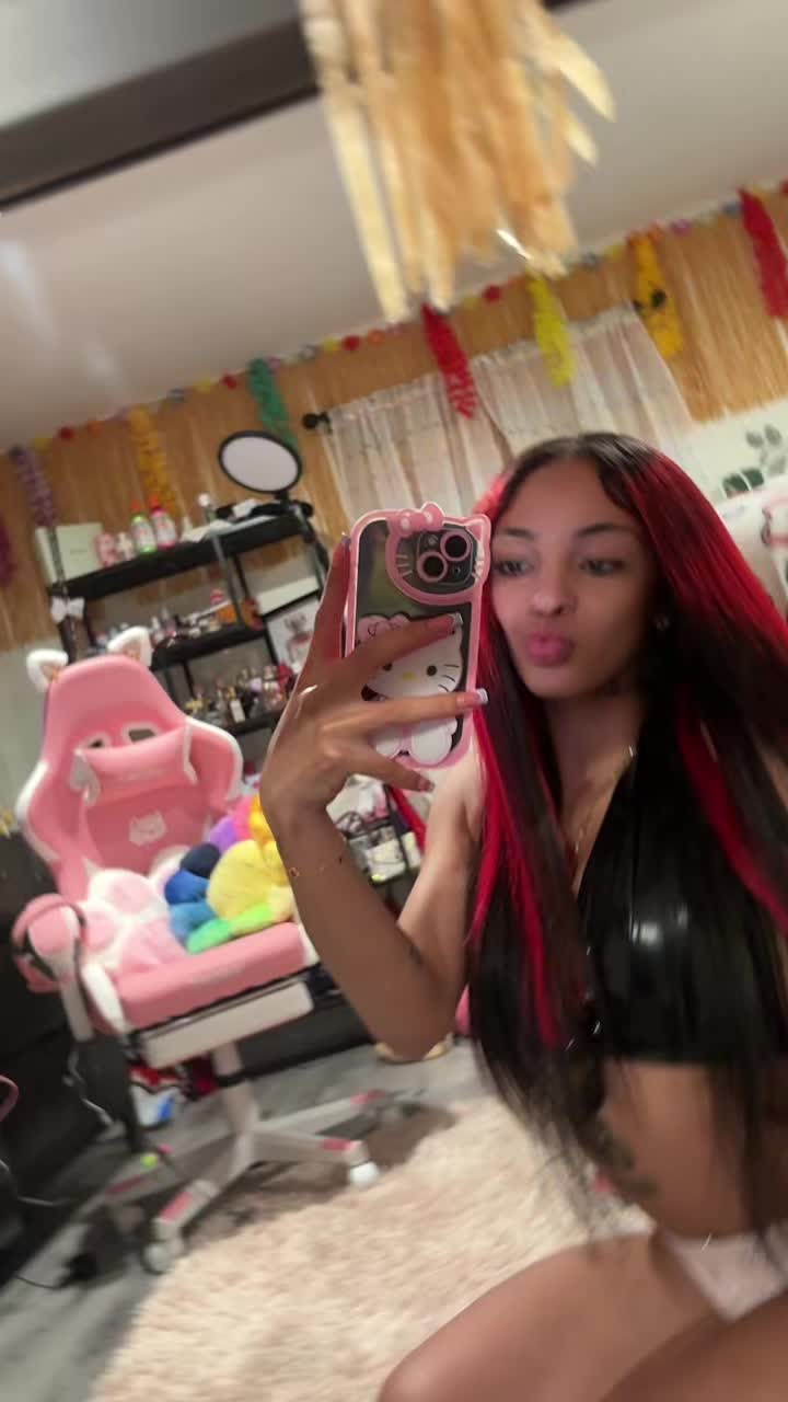 @👸🏼