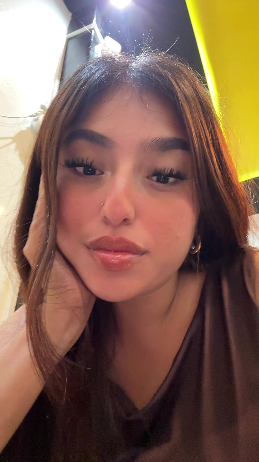 @Lara