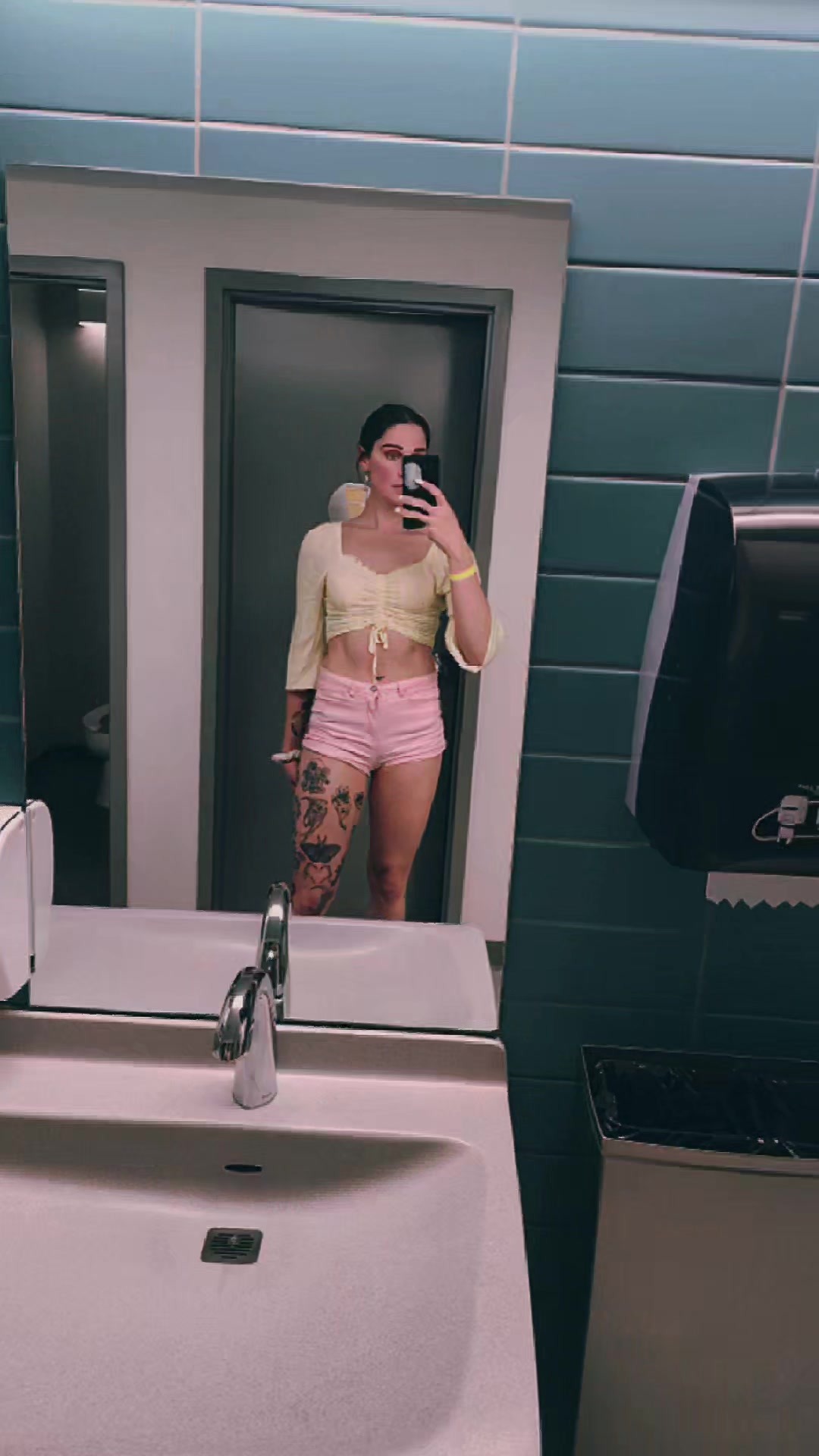 @DarkHairAmazon