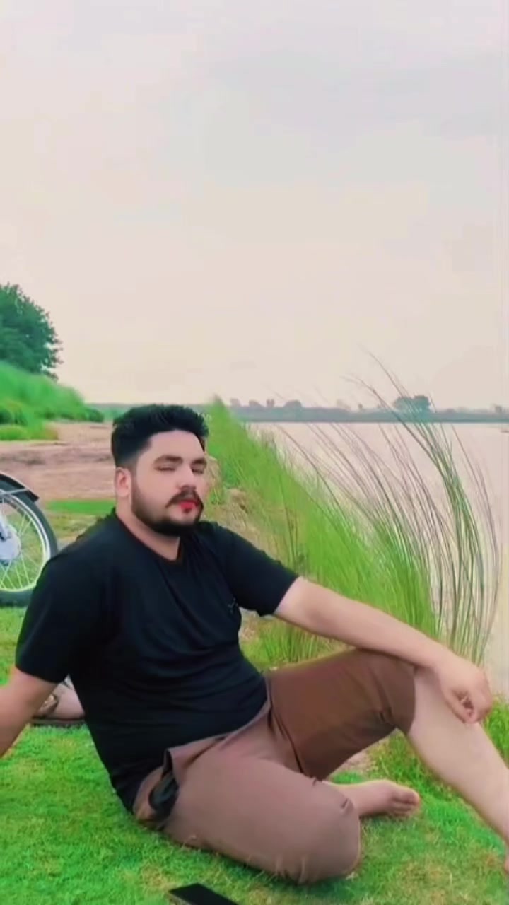 @Mr_zaheer_08