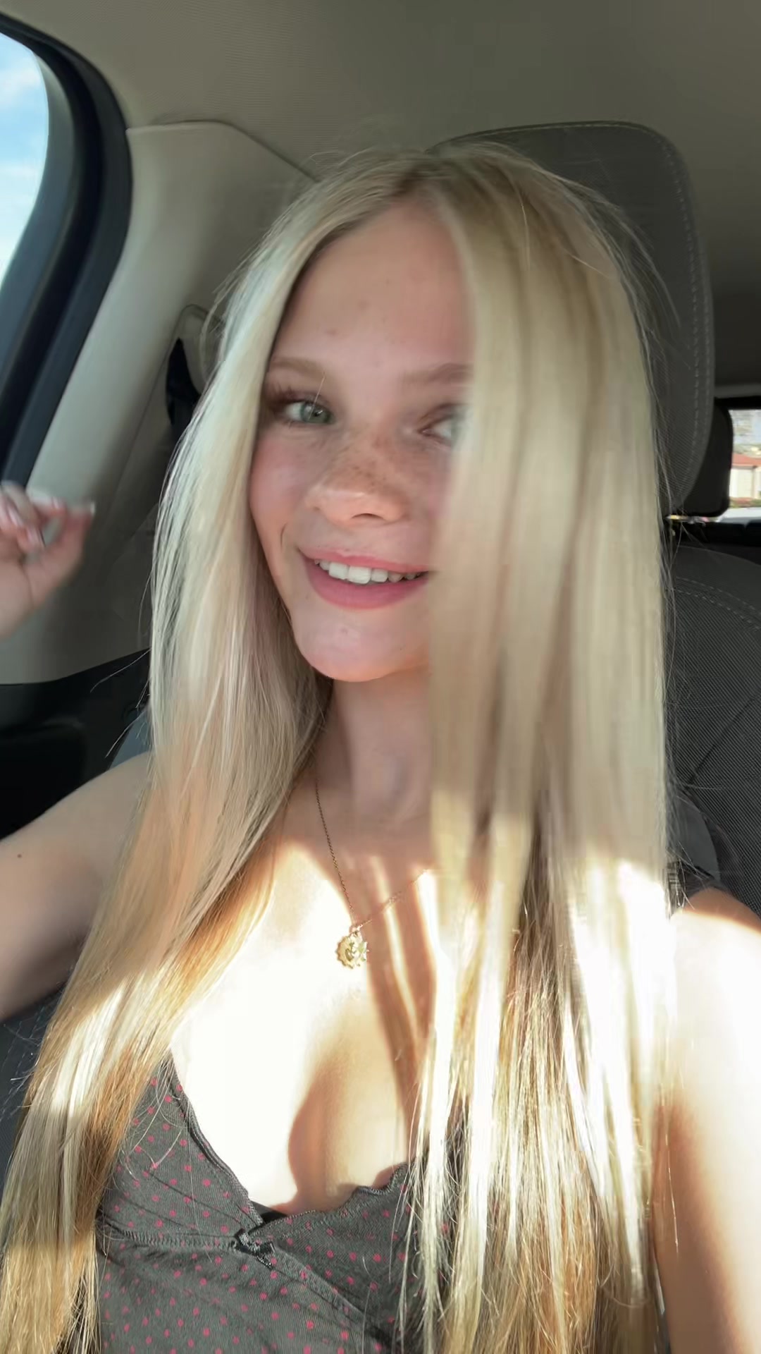 @julesss