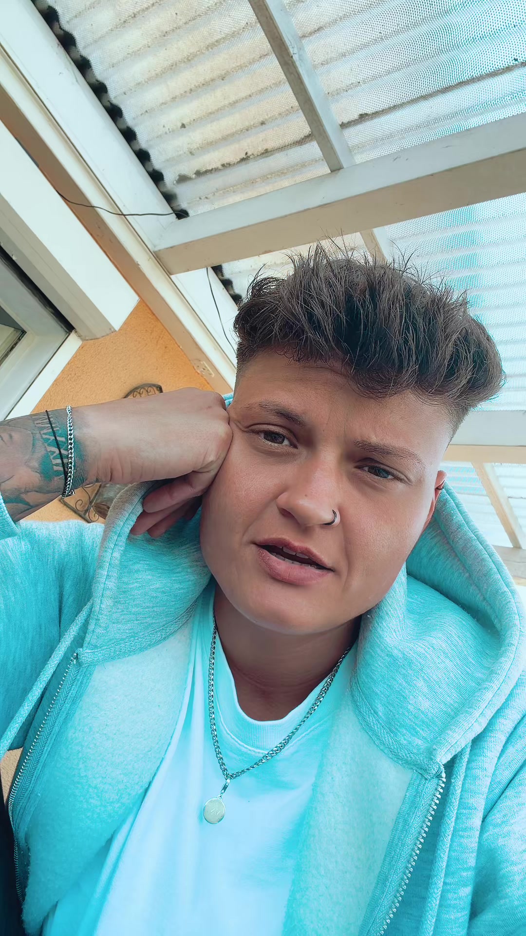 @Jasmiin 🦋🩶