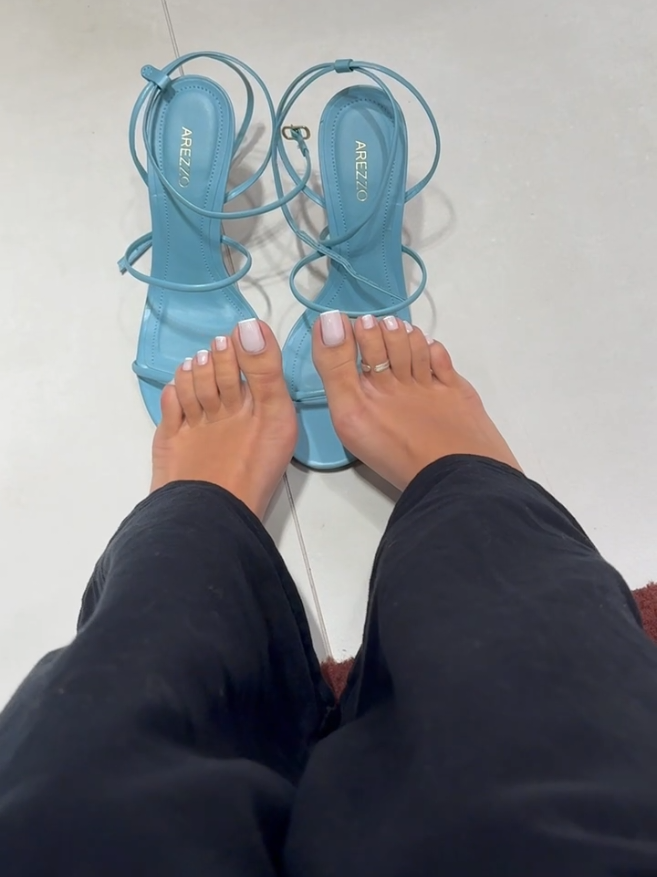 @Ana Feet