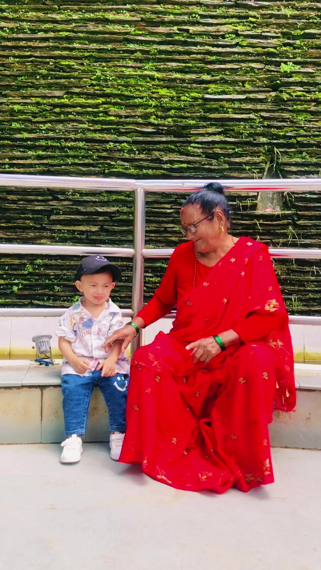 @Navya chhetri 🇳🇵