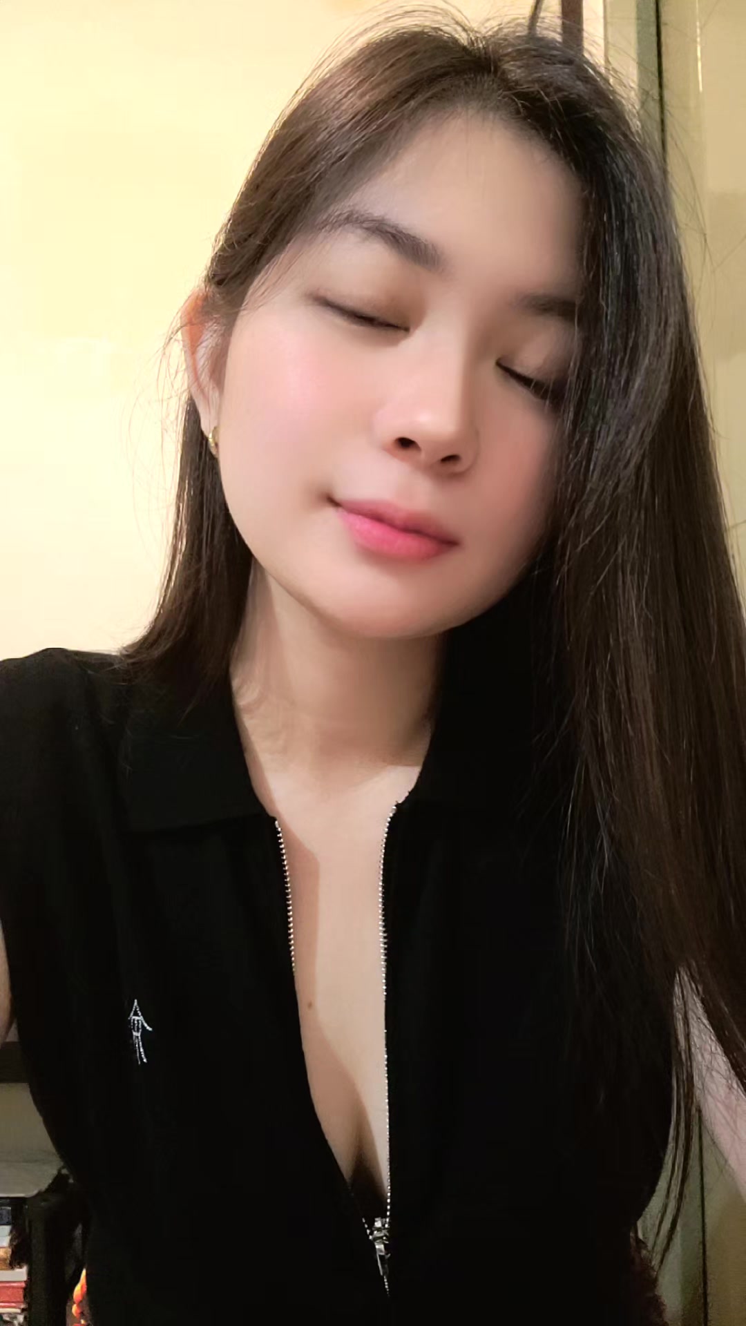 @anj