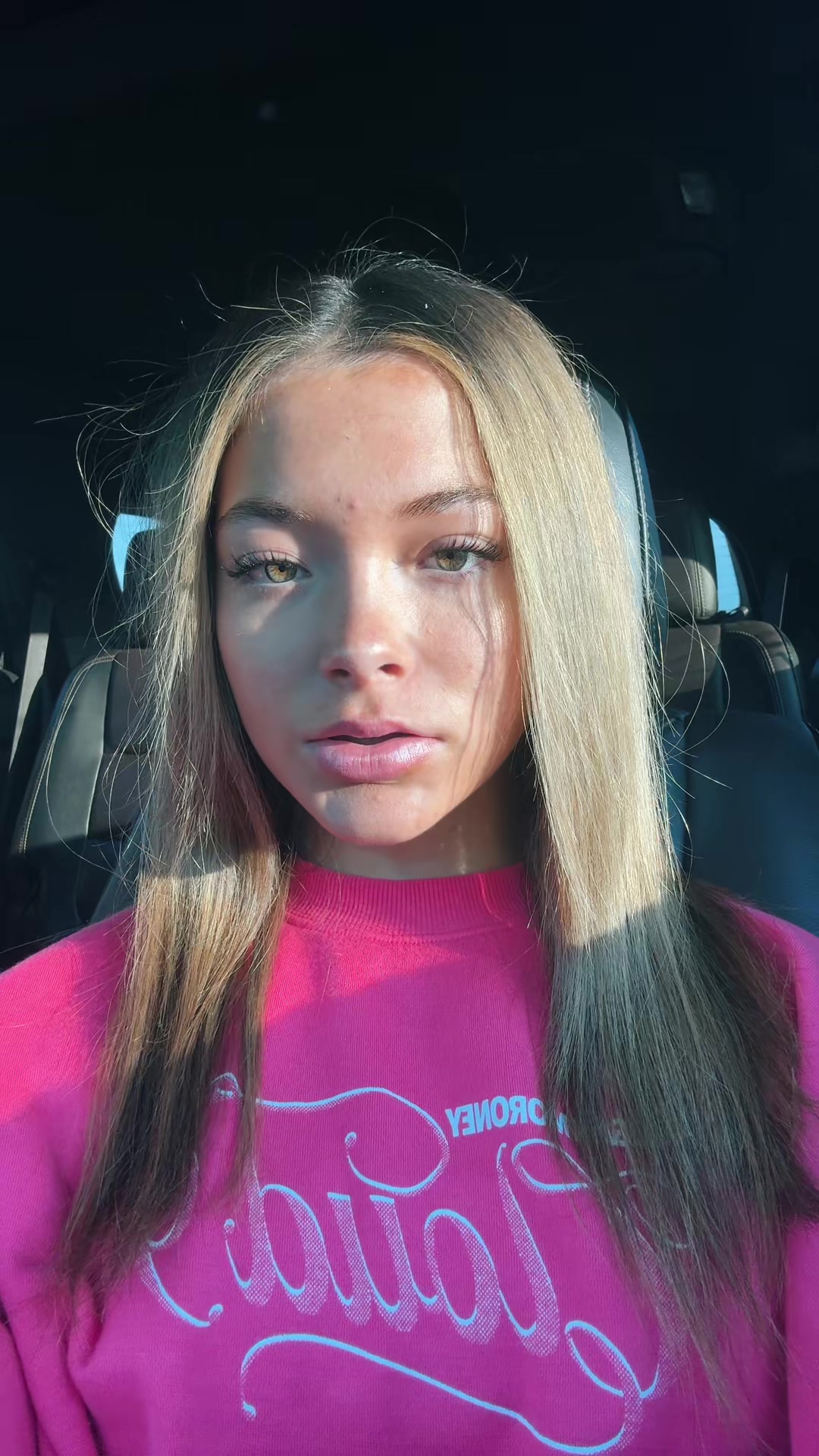 @𝐌𝐆 💐🥂🍊