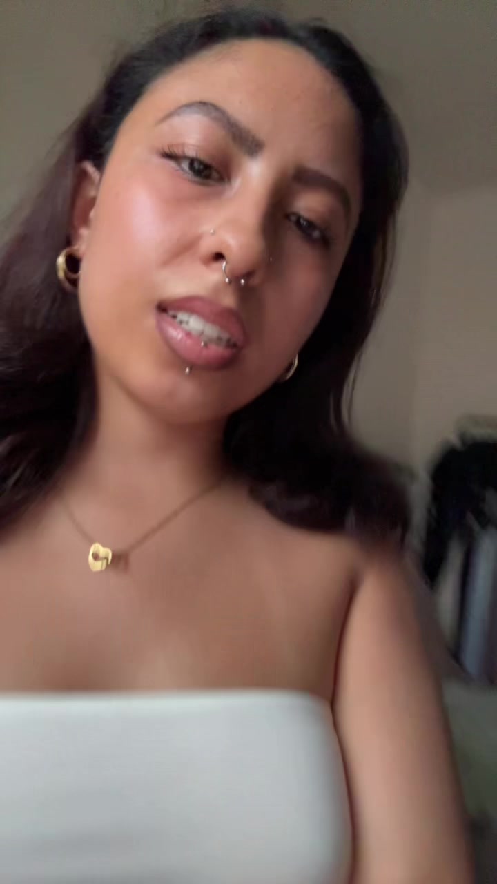 @ValerieA