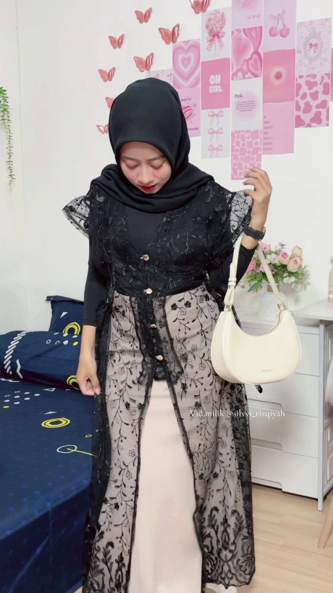 @silvvi_rizqiyah