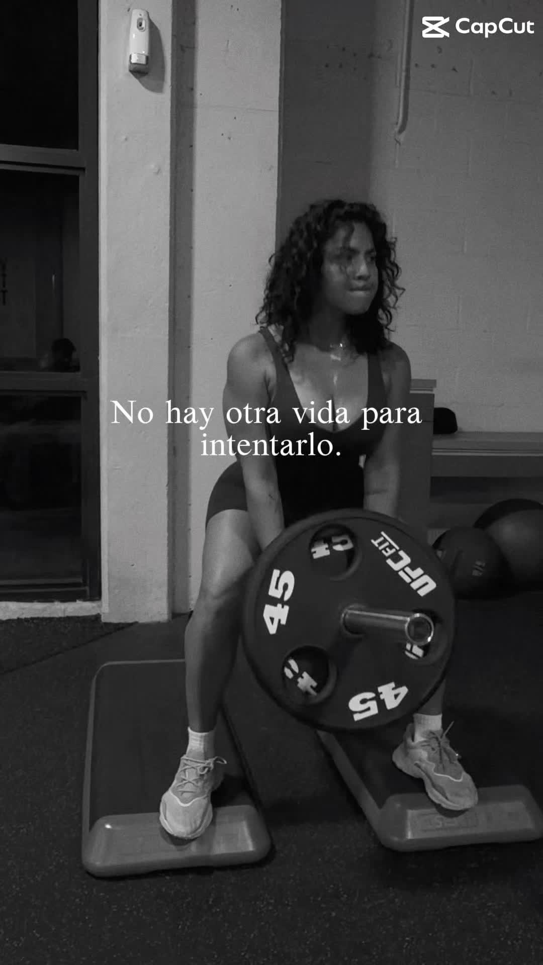 @zayracarpio