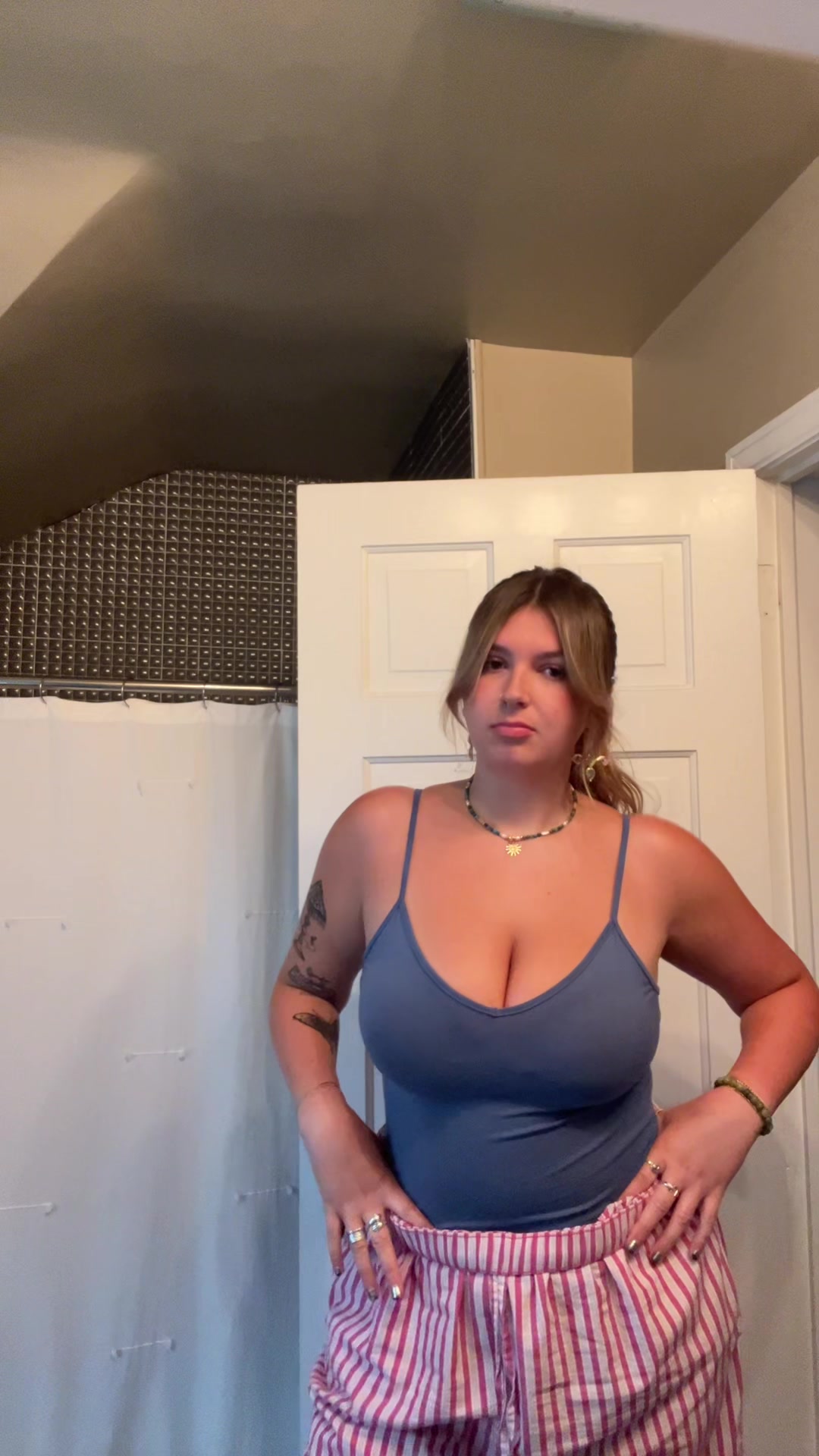 @bella