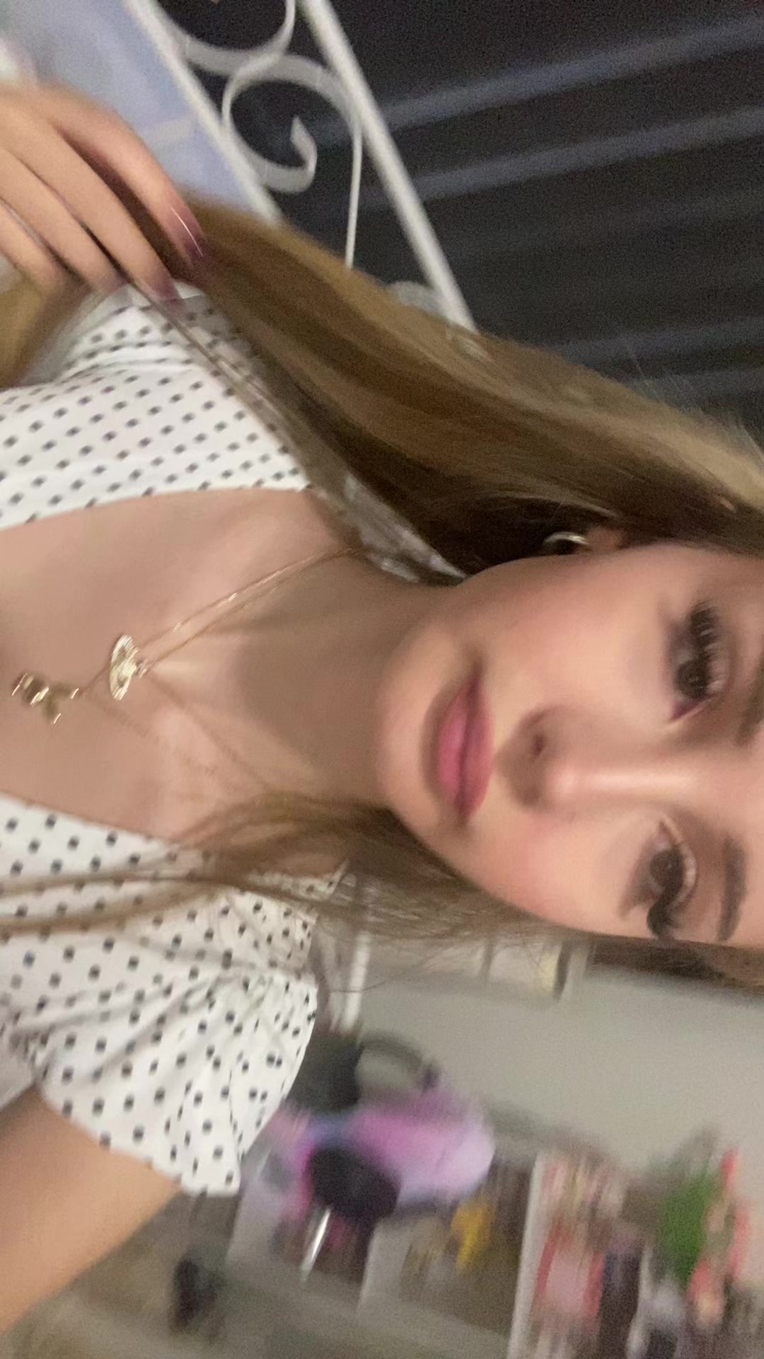 @elyssa🧁