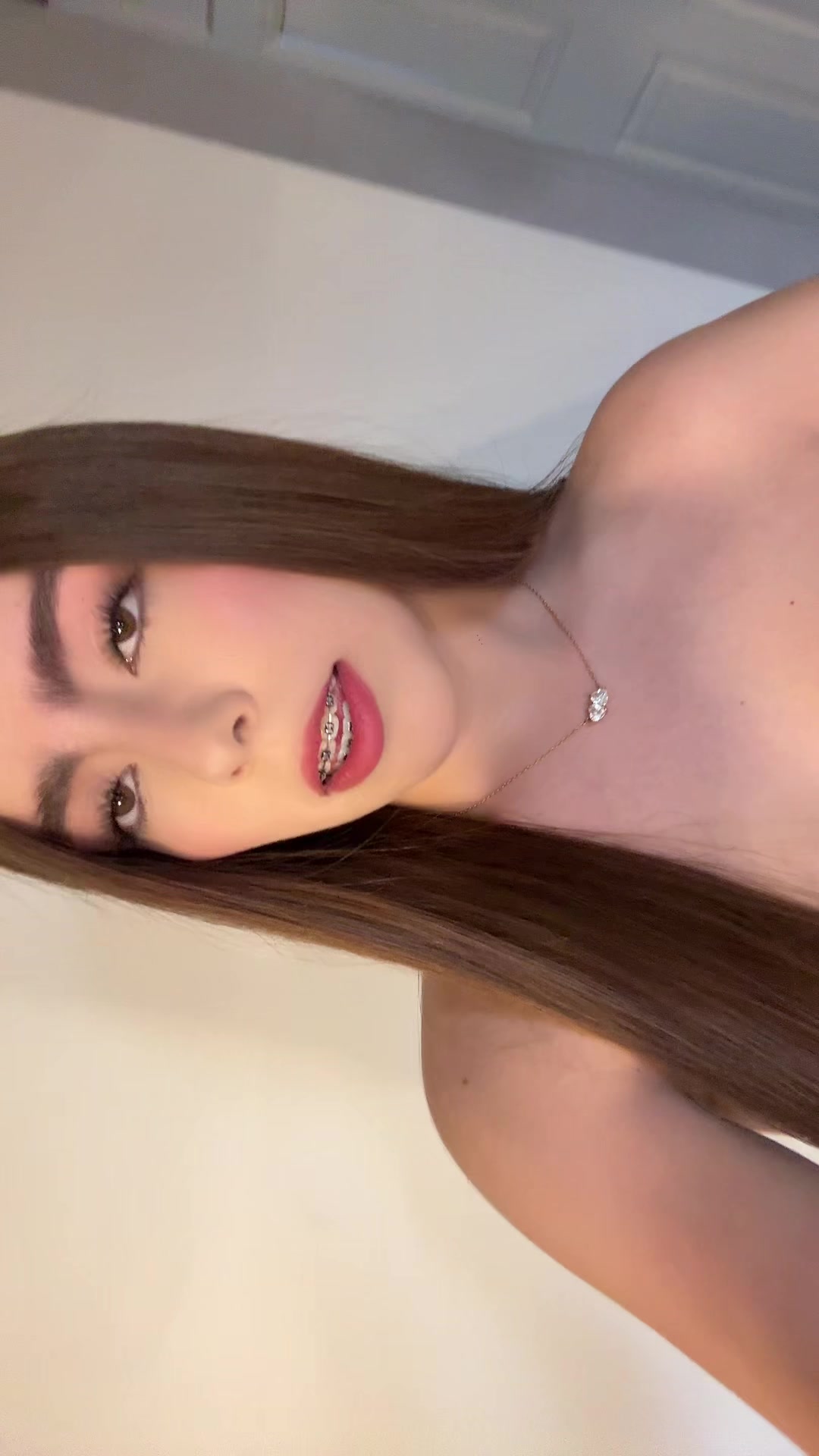 @_andreaalizee_