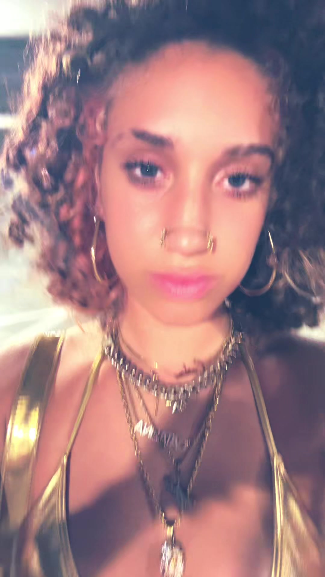 @Nichole_11_